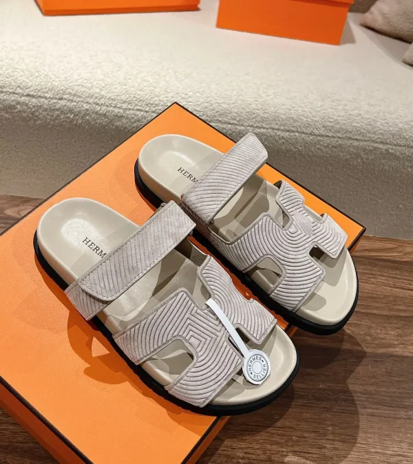 Hermes Unisex Slip-on Sandals image 1