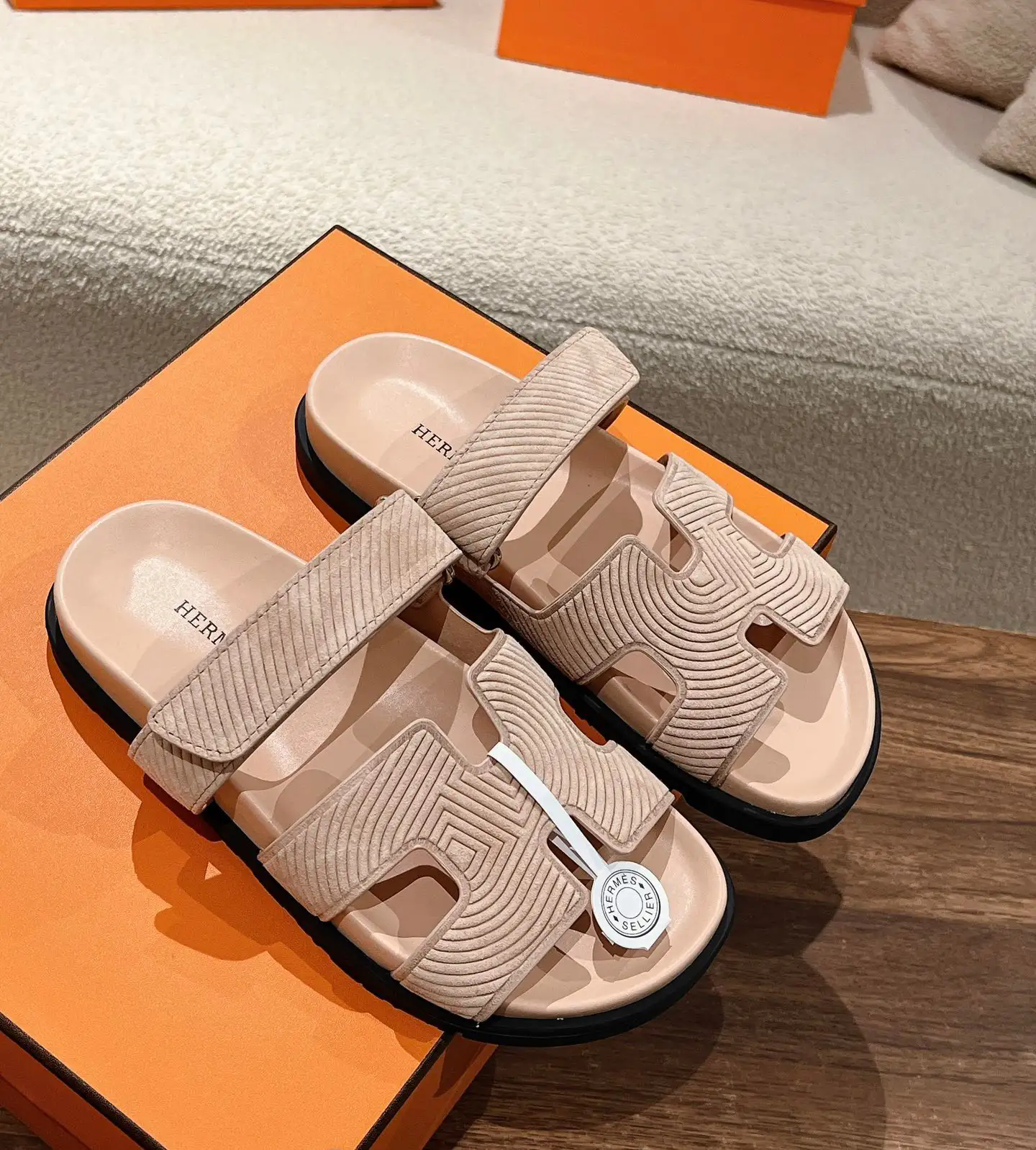 Hermes Unisex Slippers Chip Sensor Version image 1