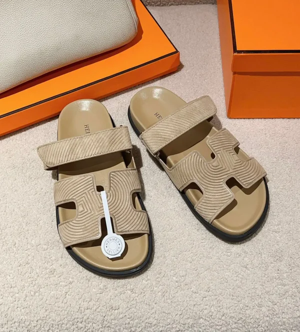 Hermes Unisex Slip-on Sandals image 1