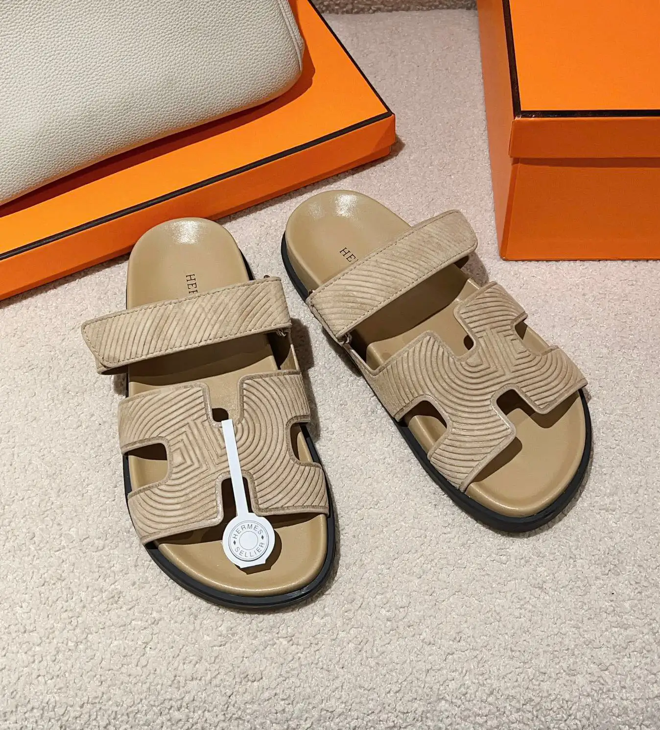 Hermes Unisex Slip-on Sandals image 1