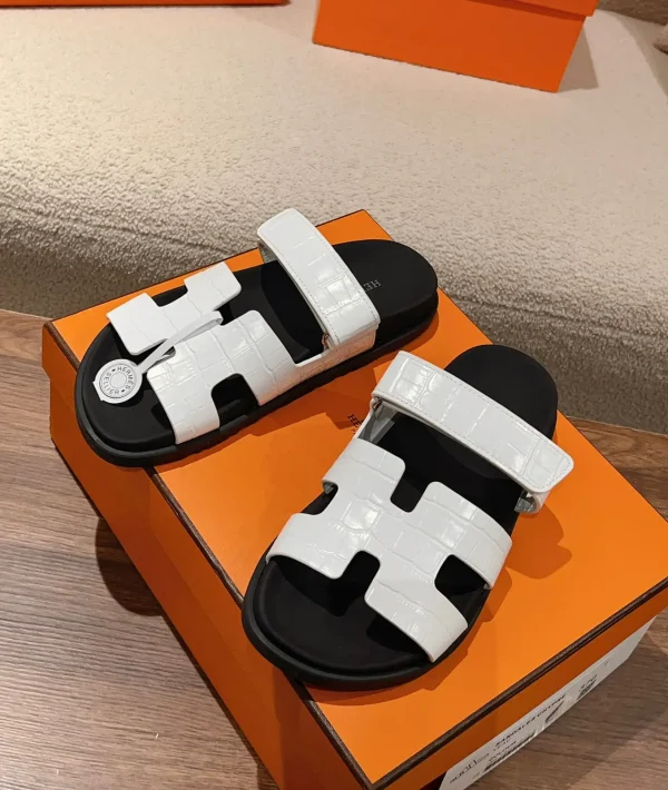 Hermes Unisex Slip-on Sandals image 1