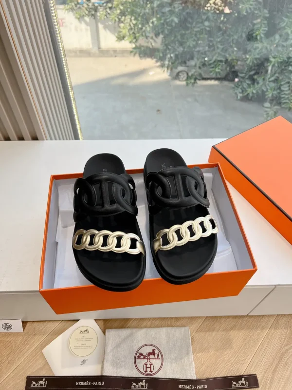 Hermes Chain Pig Snout Slippers image 1