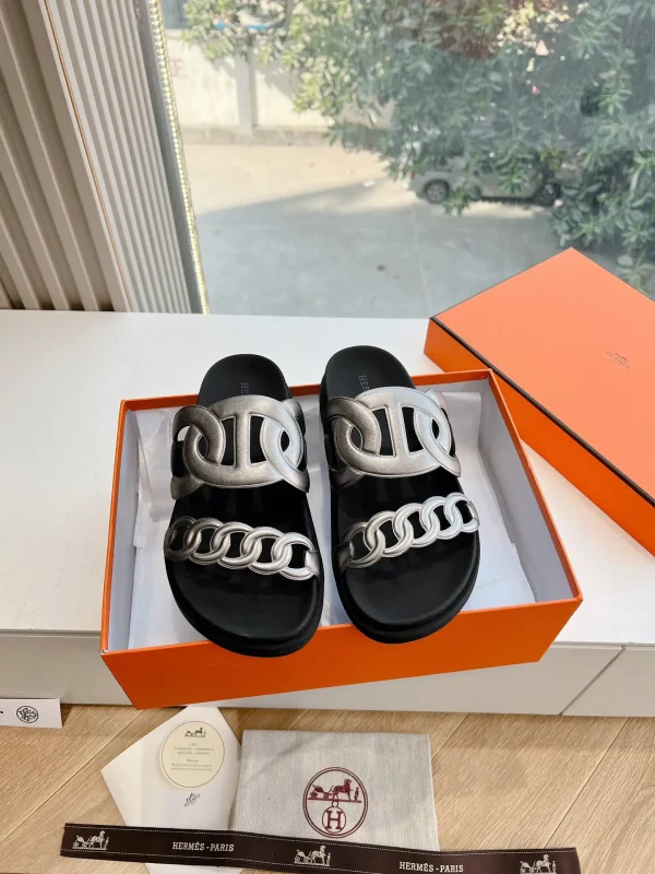 Hermes Chain Pig Nose Slippers image 1