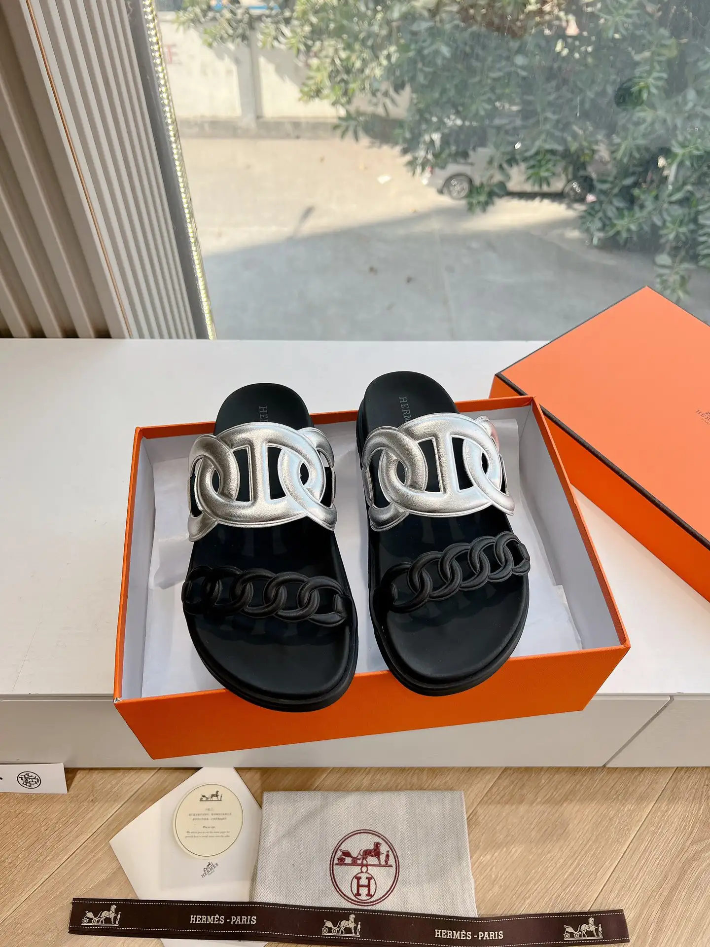 Hermes Chain Pig Nose Slippers image 1