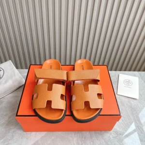 2024 Spring Summer Couple's Uncle Shoes Pig Nose Sandals image 1