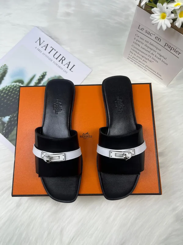 Hermes Slippers New Color Fully Wrapped Midsole image 1