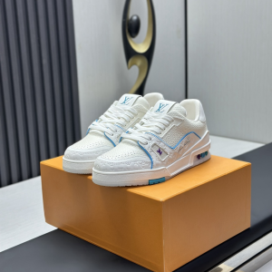 LV Classic Runway New Style Shoes image 1