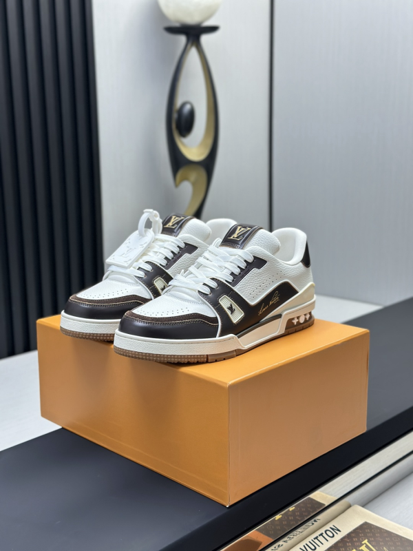 LV Classic Runway New Arrival Top Version image 1