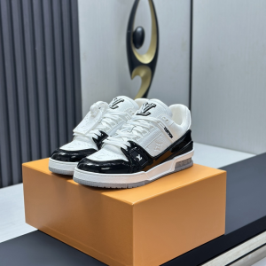 Louis Vuitton Classic Runway Leather Shoes image 1