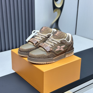 LV Diamond Velcro Shoes Top Version image 1