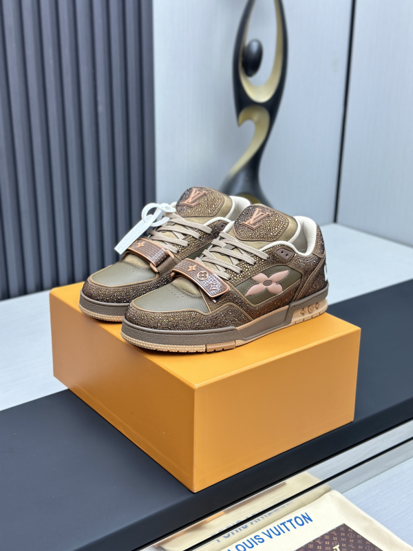 LV Diamond Velcro Shoes Top Version image 1