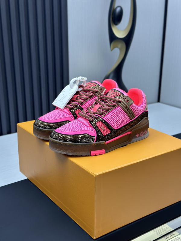 LV Louis Vuitton Diamond Runway New Style Shoes image 1