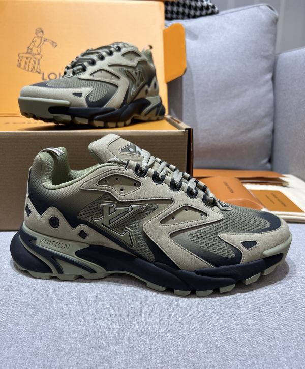 L.V Discovery Lace-Up Men's Sneakers image 1