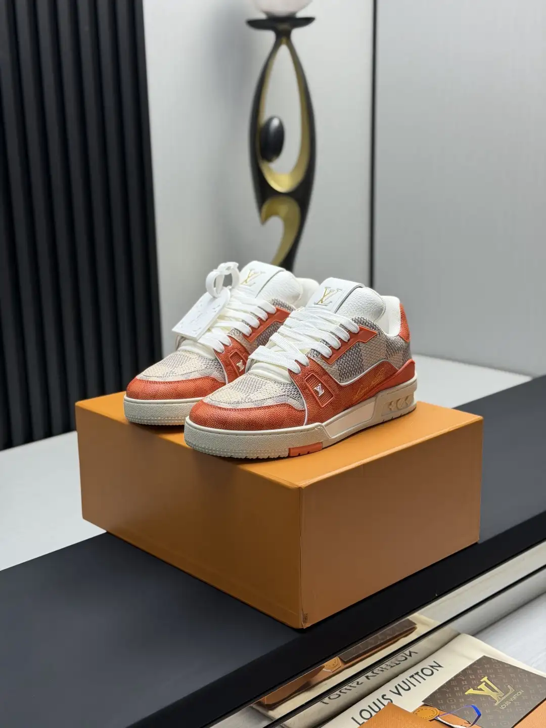 LV Louis Vuitton Classic Runway New Style Shoes image 1