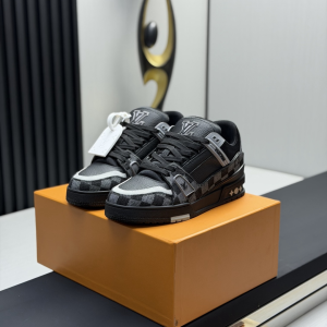 LV Louis Vuitton Classic Runway New Style Shoes image 1