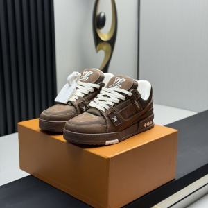 Louis Vuitton Classic Runway Style Leather Shoes image 1