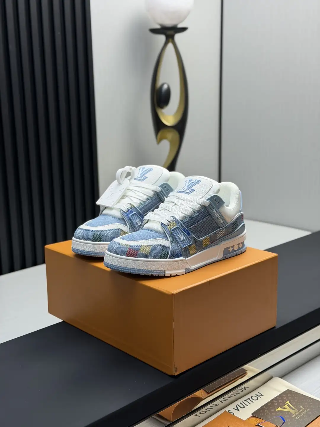 LV Louis Vuitton Classic Runway New Style Shoes image 1