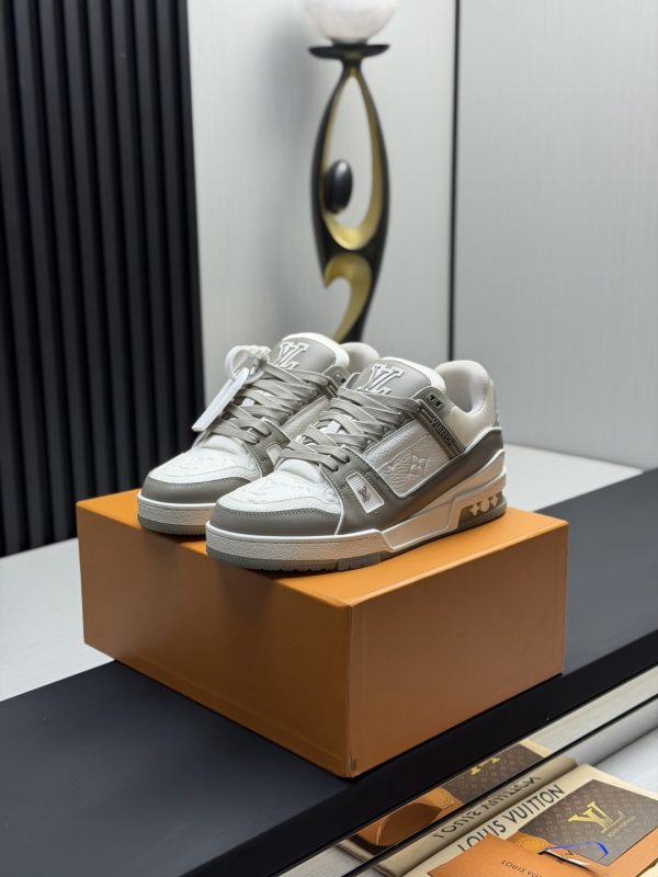 LV Classic Runway New Style Shoes image 1