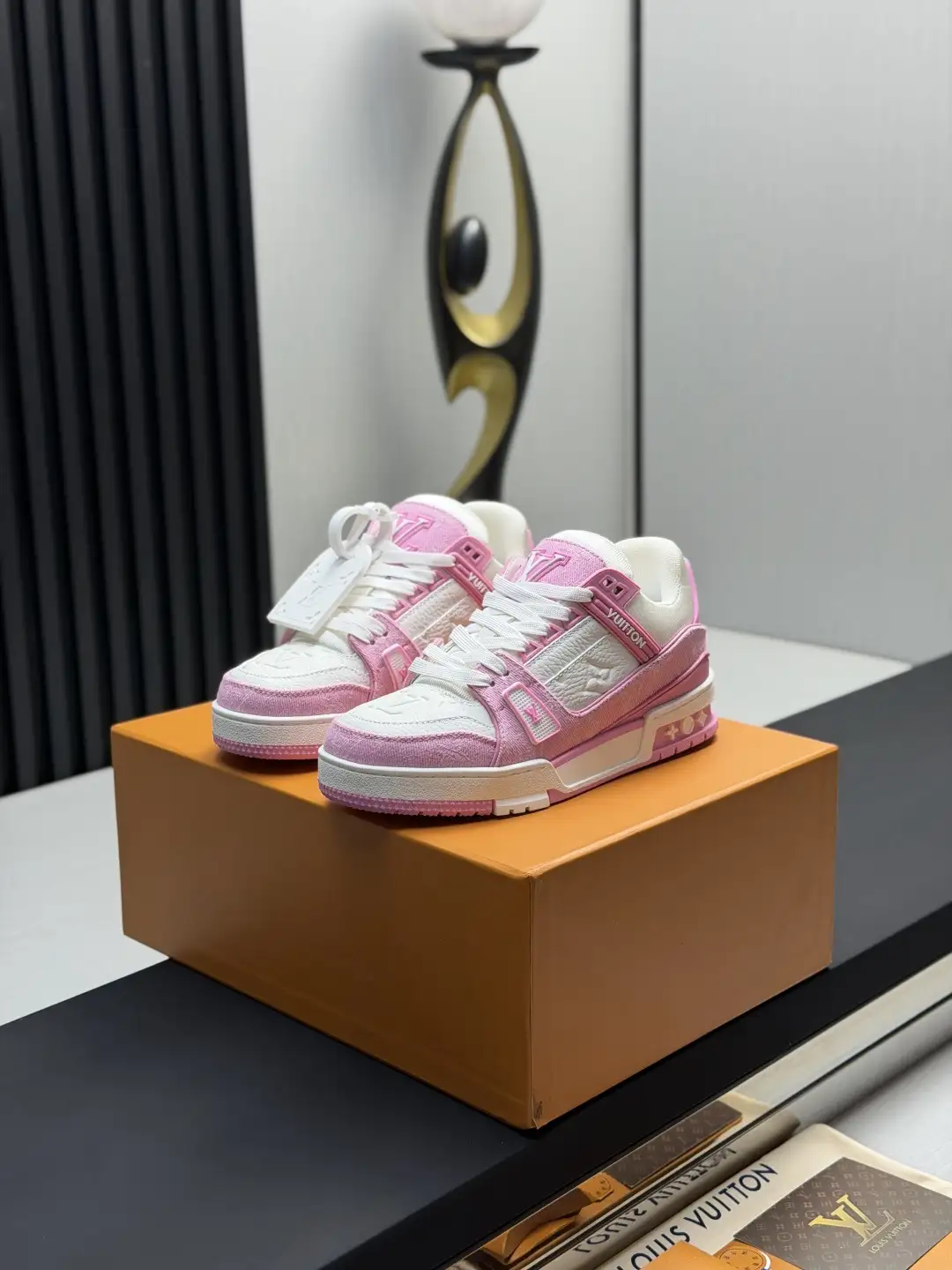 LV Classic Runway New Style Top Quality Shoes image 1