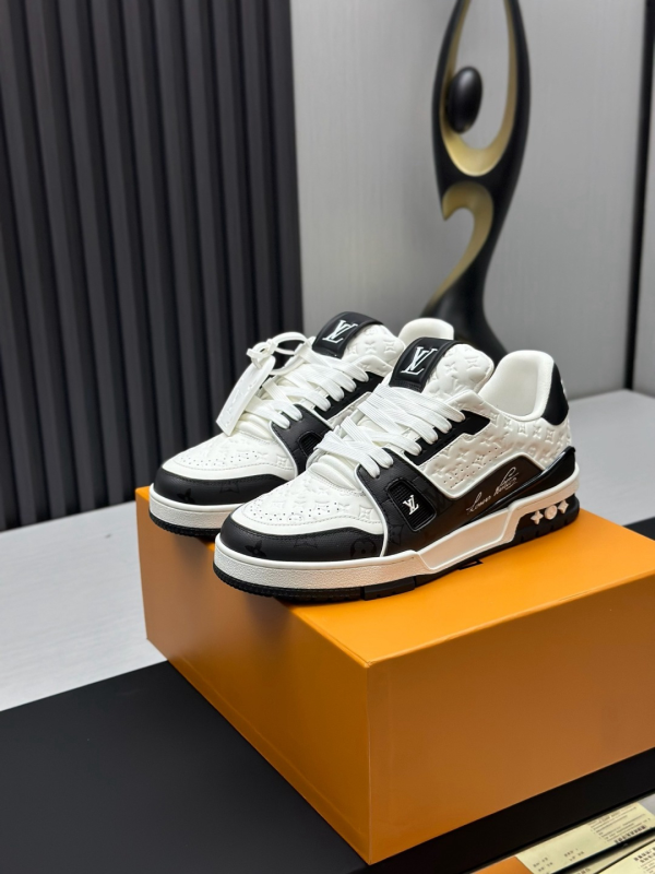 LV Louis Vuitton Fashion Sneakers image 1