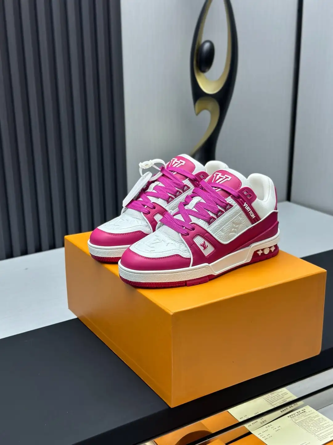 LV Louis Vuitton Fashion Sneakers image 1