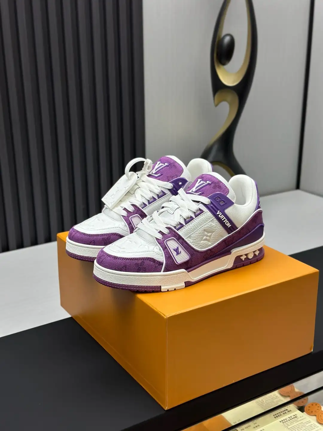 LV Classic Runway New Style Top Quality Shoes image 1