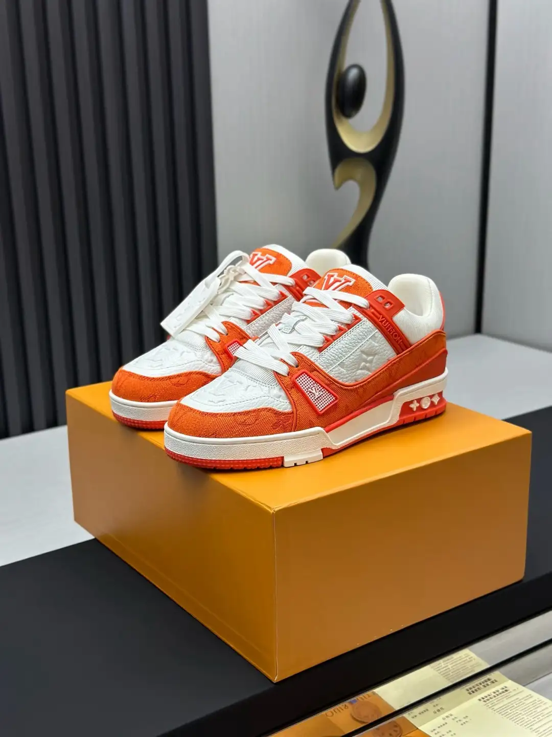 LV Classic Runway New Style Top Quality Shoes image 1