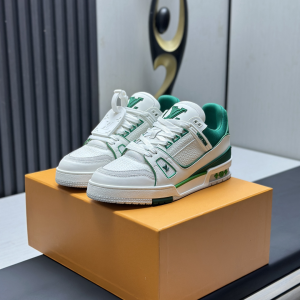 LV Classic Runway New Style Shoes image 1