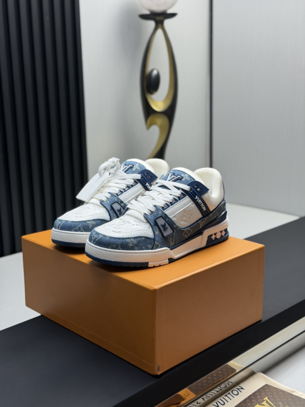 LV Louis Vuitton Classic Runway New Style Shoes image 1