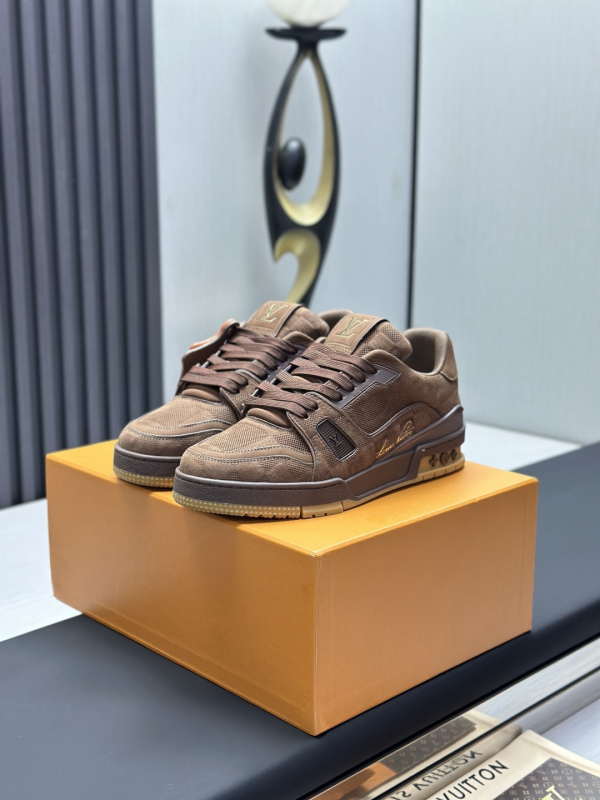 LV Louis Vuitton Classic Runway New Style Shoes image 1