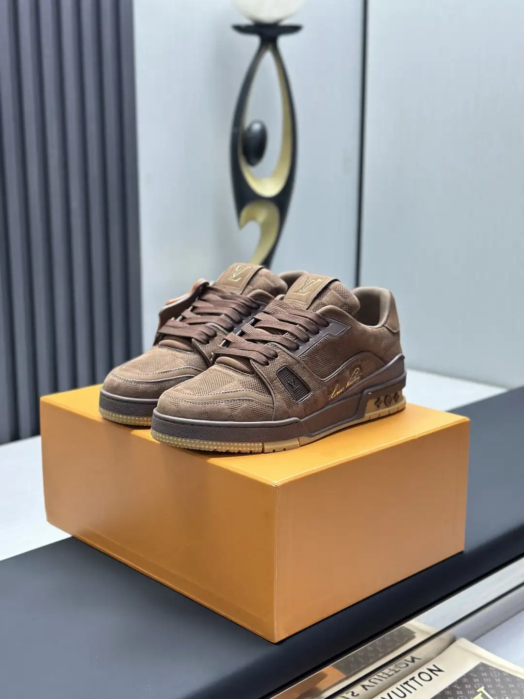 LV Louis Vuitton Classic Runway New Style Shoes image 1