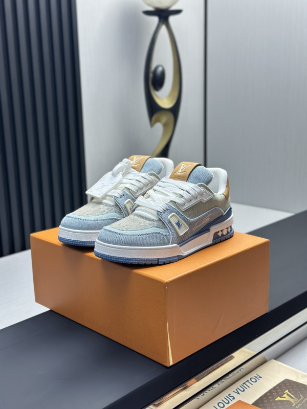 LV Louis Vuitton Classic Runway New Style Shoes image 1
