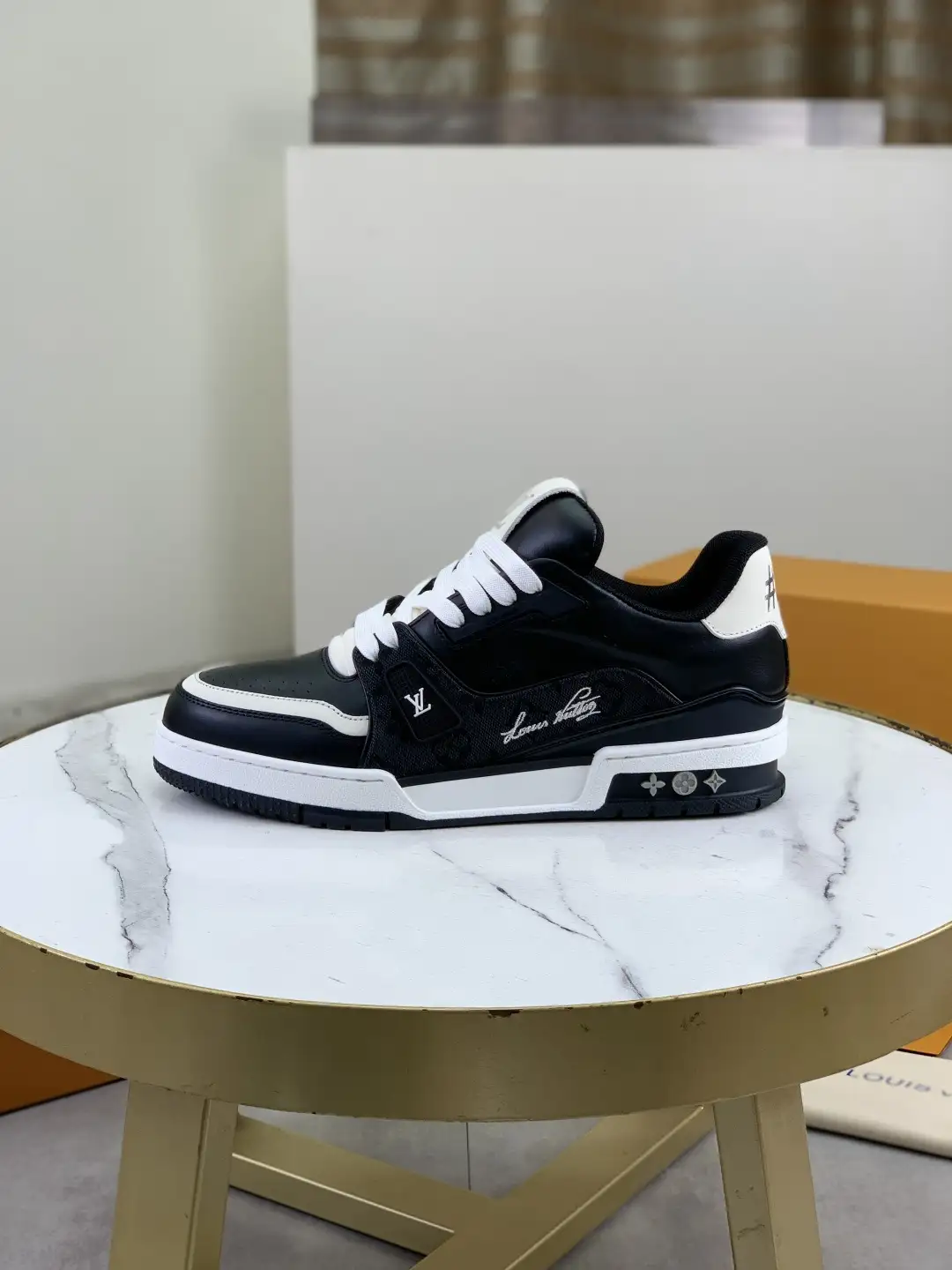 Top Version Classic Trendy Shoes image 1
