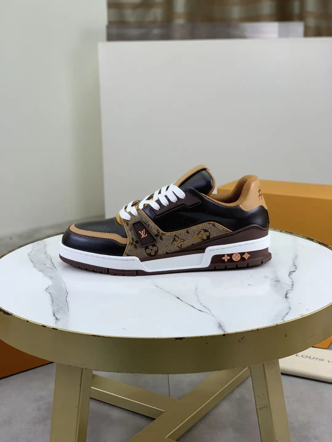 Classic Trendy Shoes image 1