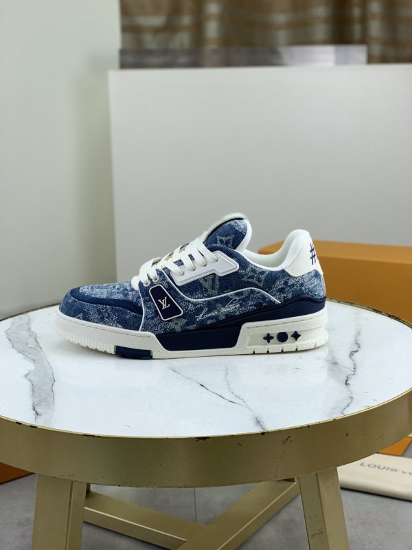 New Style Classic Couple Fashion Sneakers - Top Version image 1