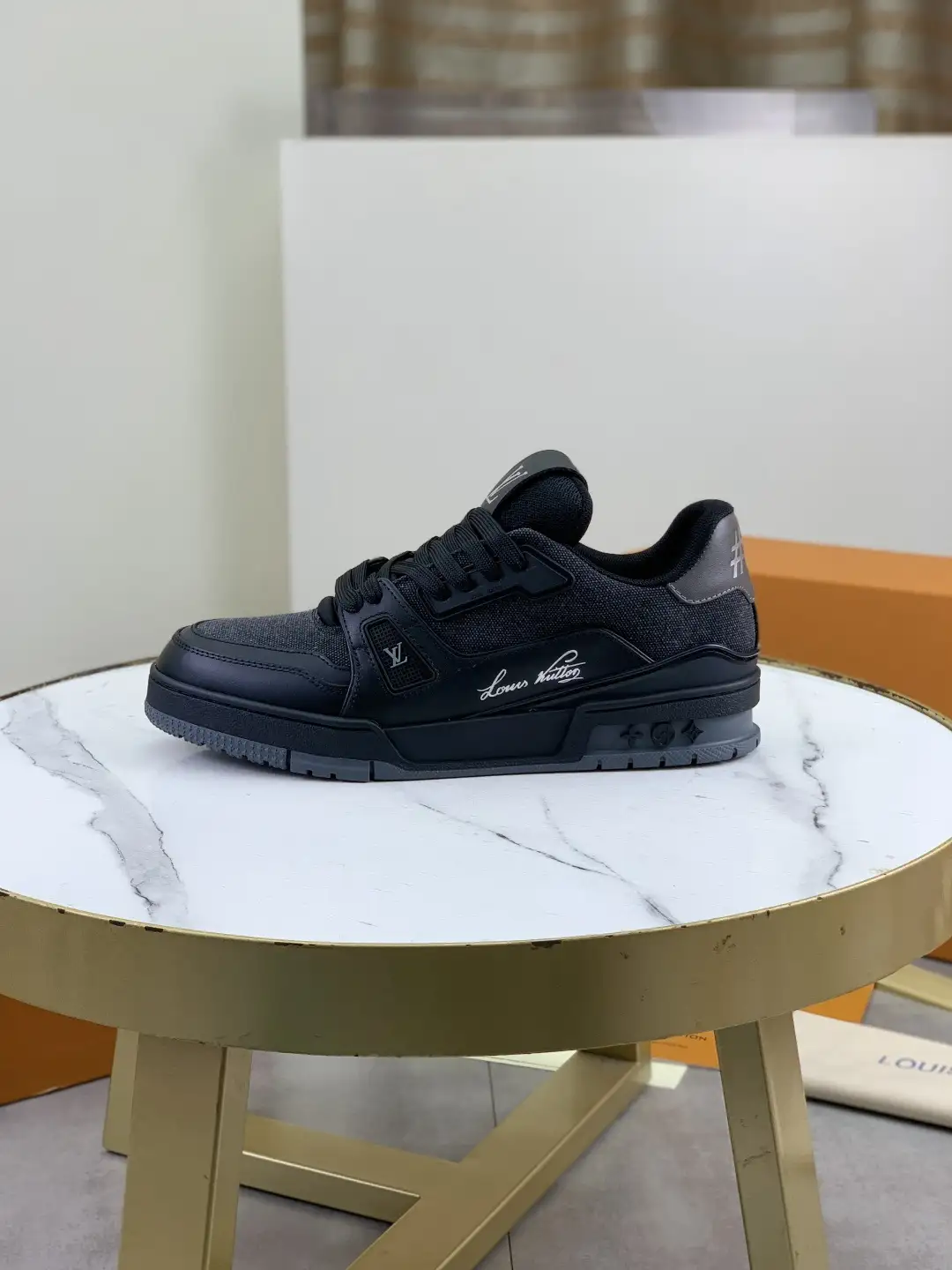 Premium Classic Trendy Couple Sneakers image 1