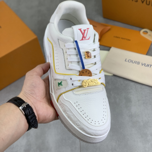 Premium Classic Trendy Shoes in Three Colors Sizes 38-45 image 1