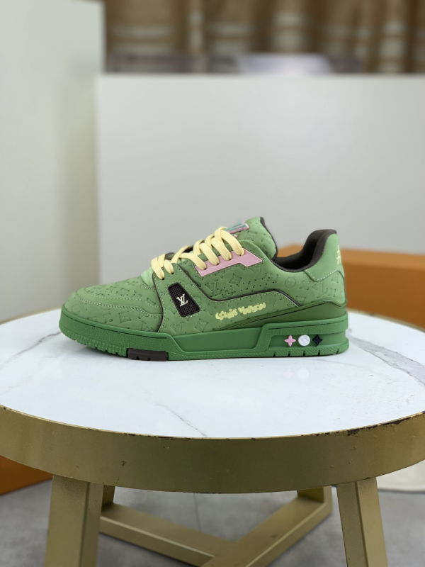 Classic Trendy Unisex Casual Shoes image 1