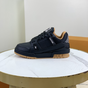 Classic Trendy Shoes image 1