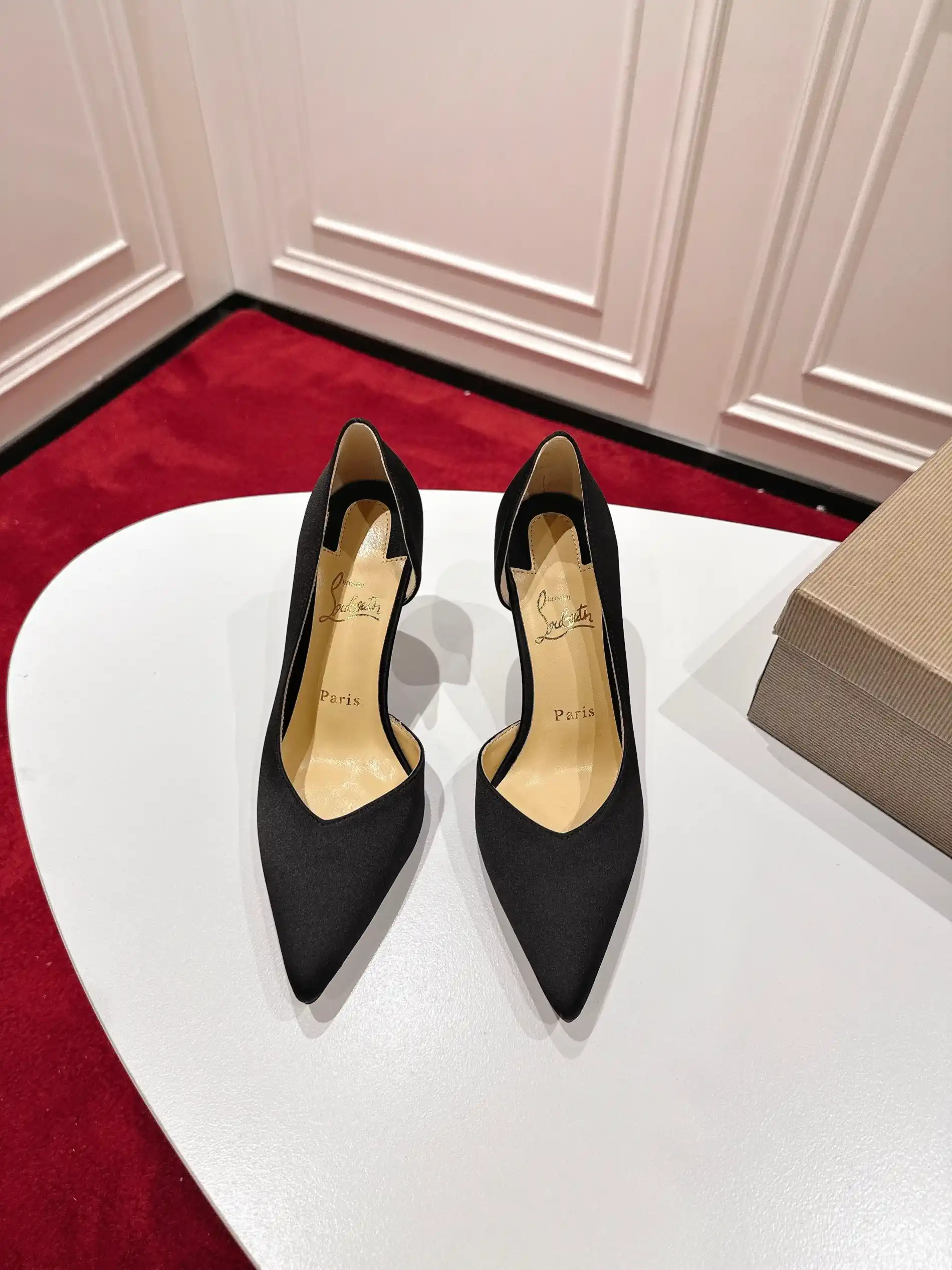Iriza Series Pointed Toe High Heel Pumps image 1