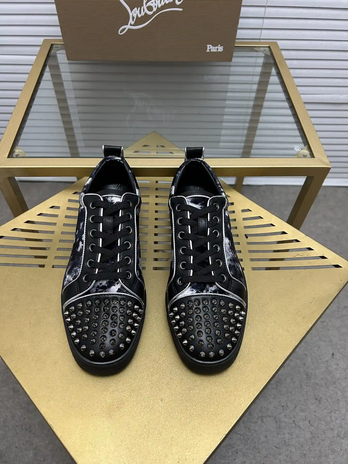 Spiked Toe Casual Skate Shoes image 1