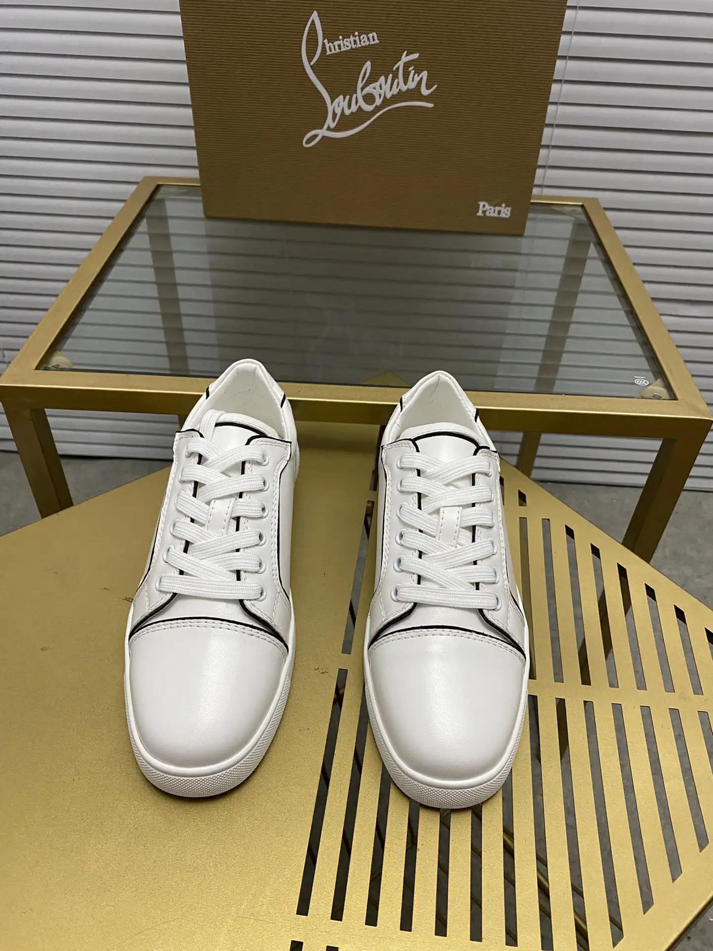 Unisex Casual Skate Sneakers image 1