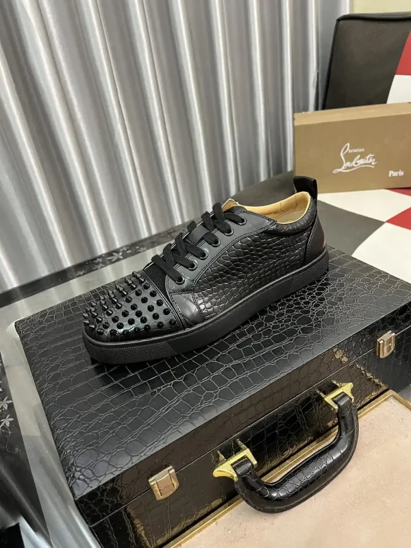 Men's Crocodile Pattern Spiked Toe Casual Sneakers image 1