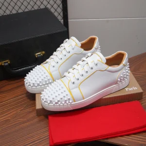Men's Spike Decor Casual Skate Shoes image 1
