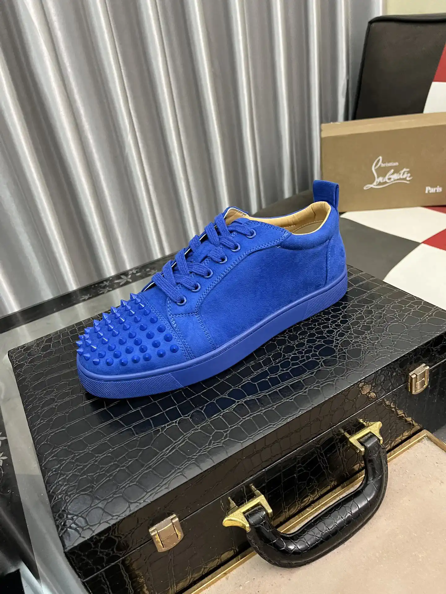 Men's Blue Suede Spiked Toe Casual Sneakers image 1