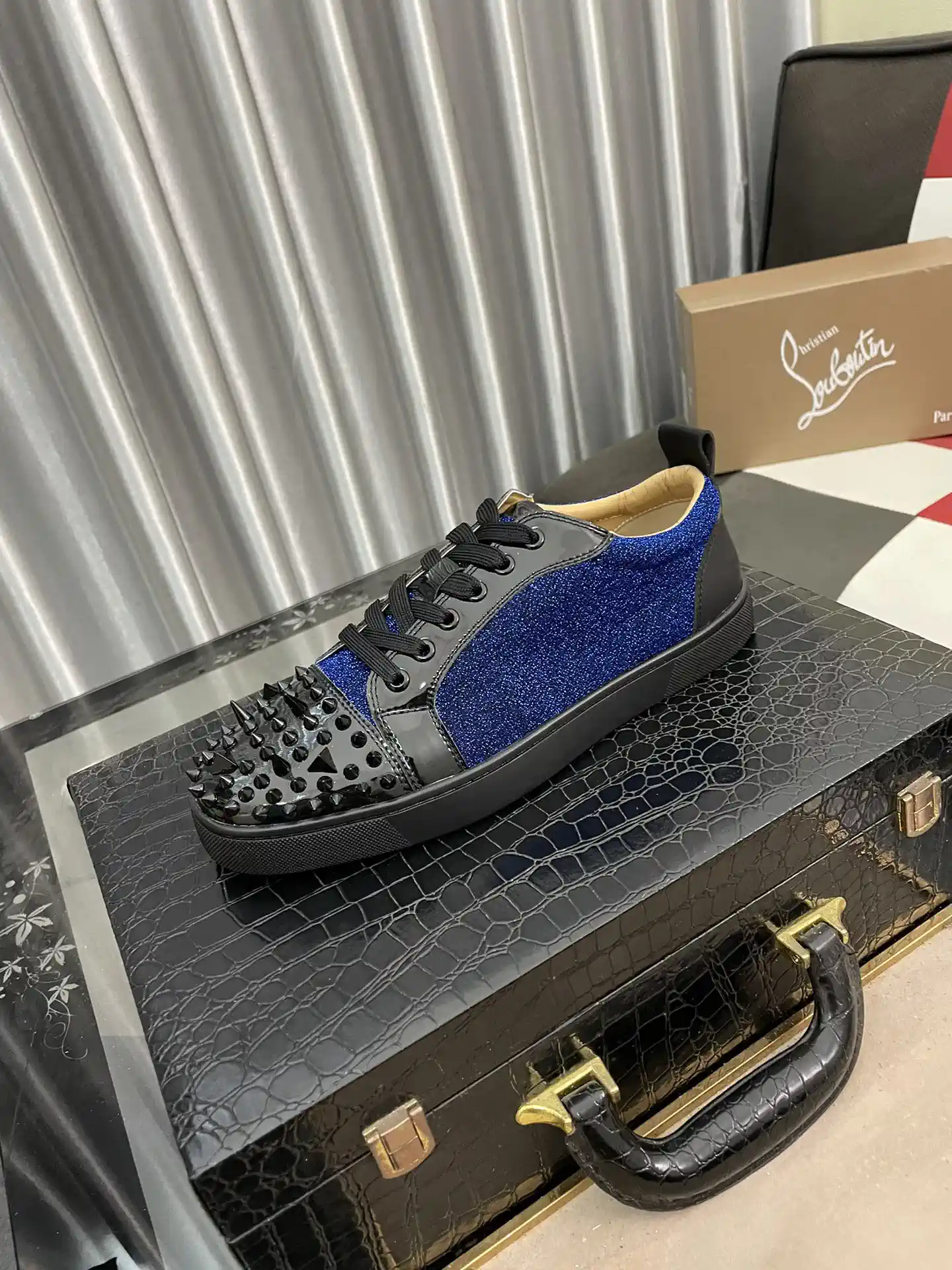 Men's Casual Spiked Sneakers image 1