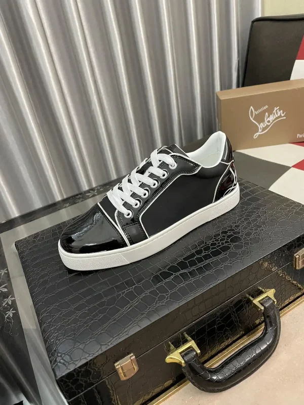 Men's Casual Low-Top Sneakers with Patent Leather Upper image 1