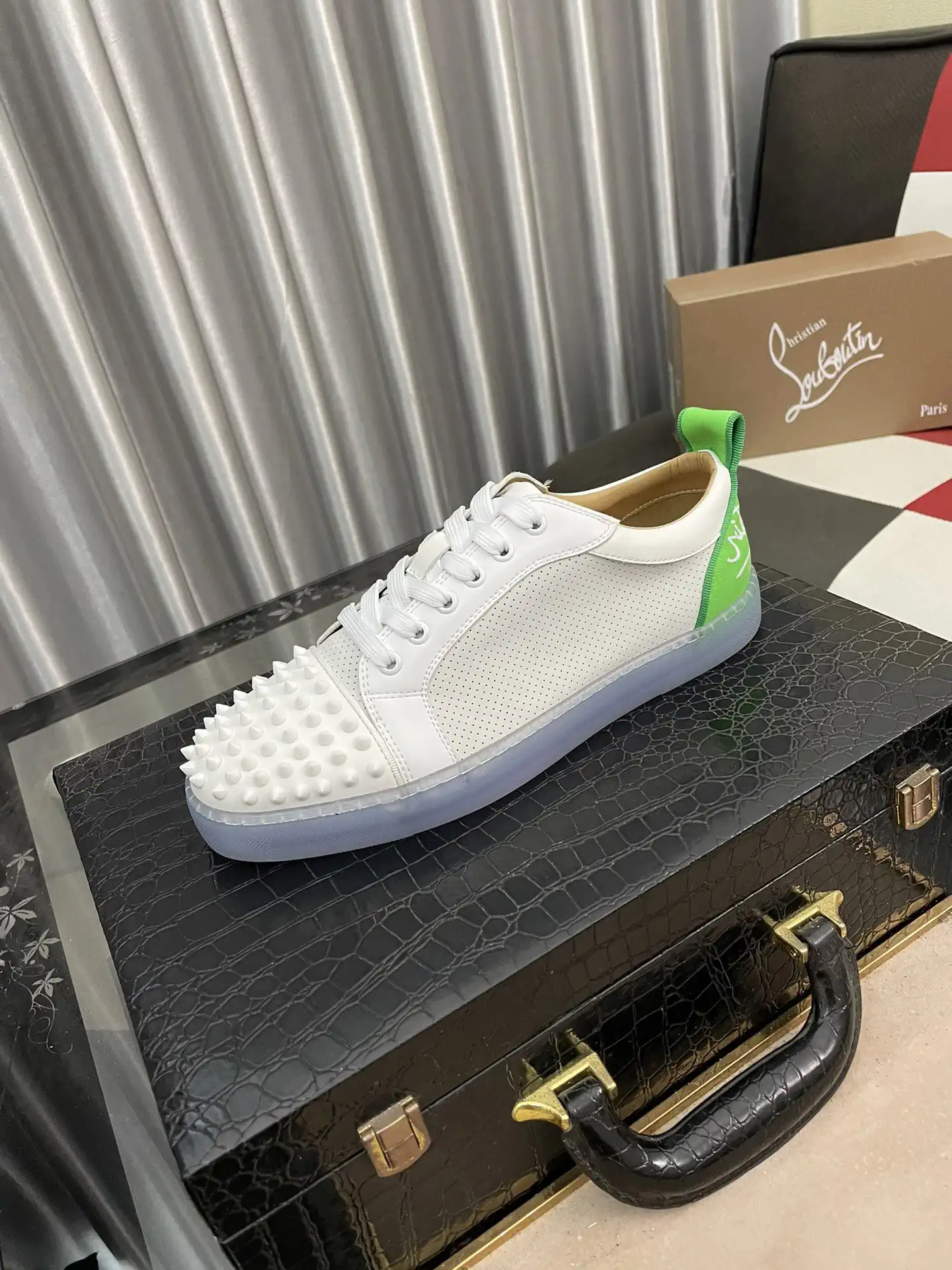 Men's Casual Spike Low-Top Sneakers image 1
