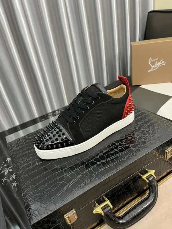 Men's Spiked Casual Skate Shoes image 1