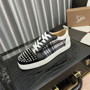 Spiked Toe Plaid Casual Skate Shoes image 1